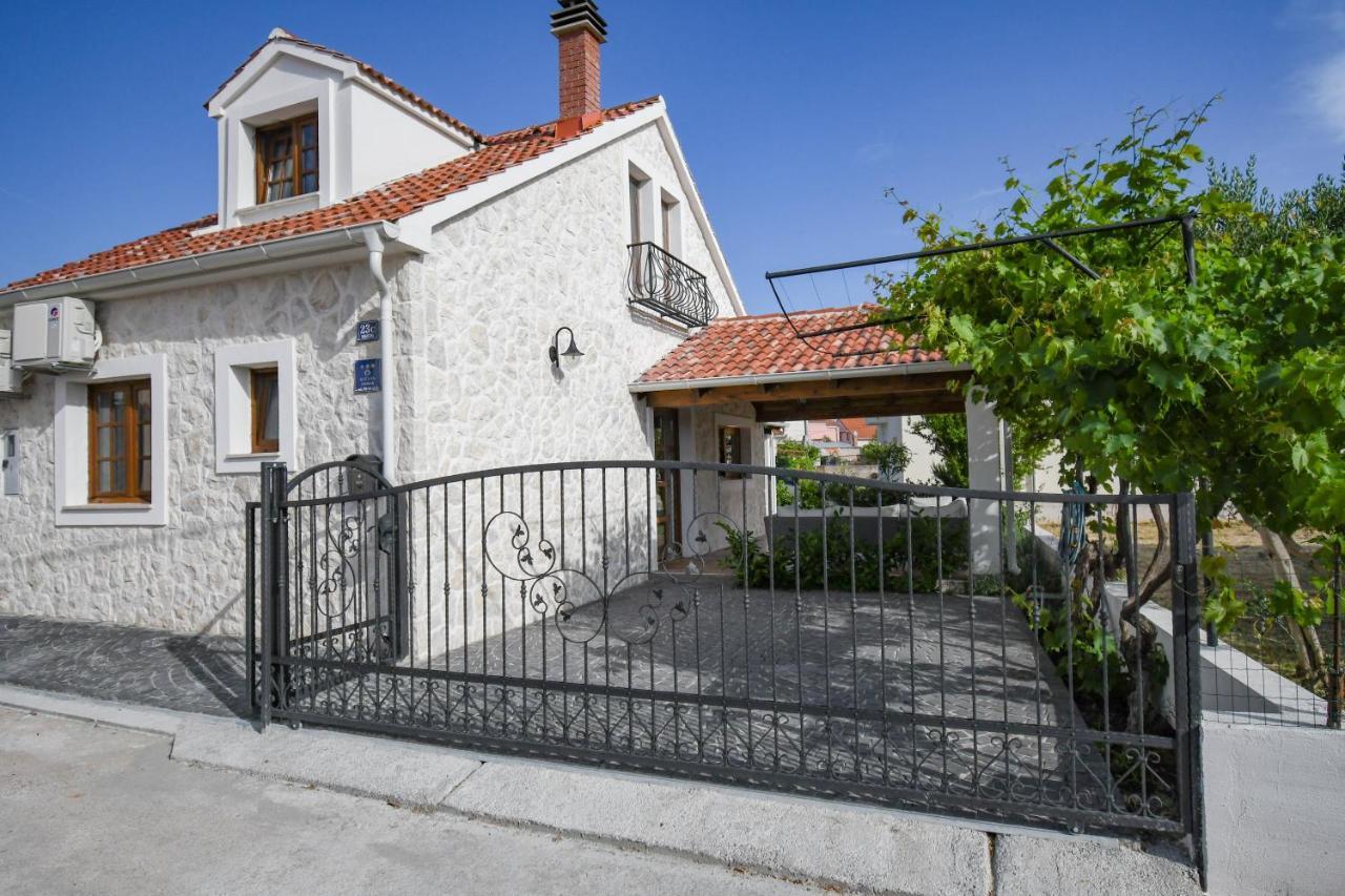 Villa House For Rent Leila Šibenik Exterior foto